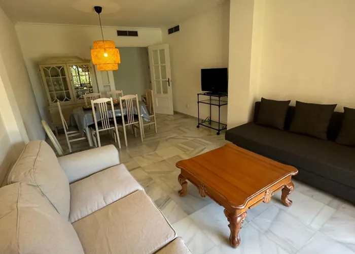 Charming In Old Town Apartment *